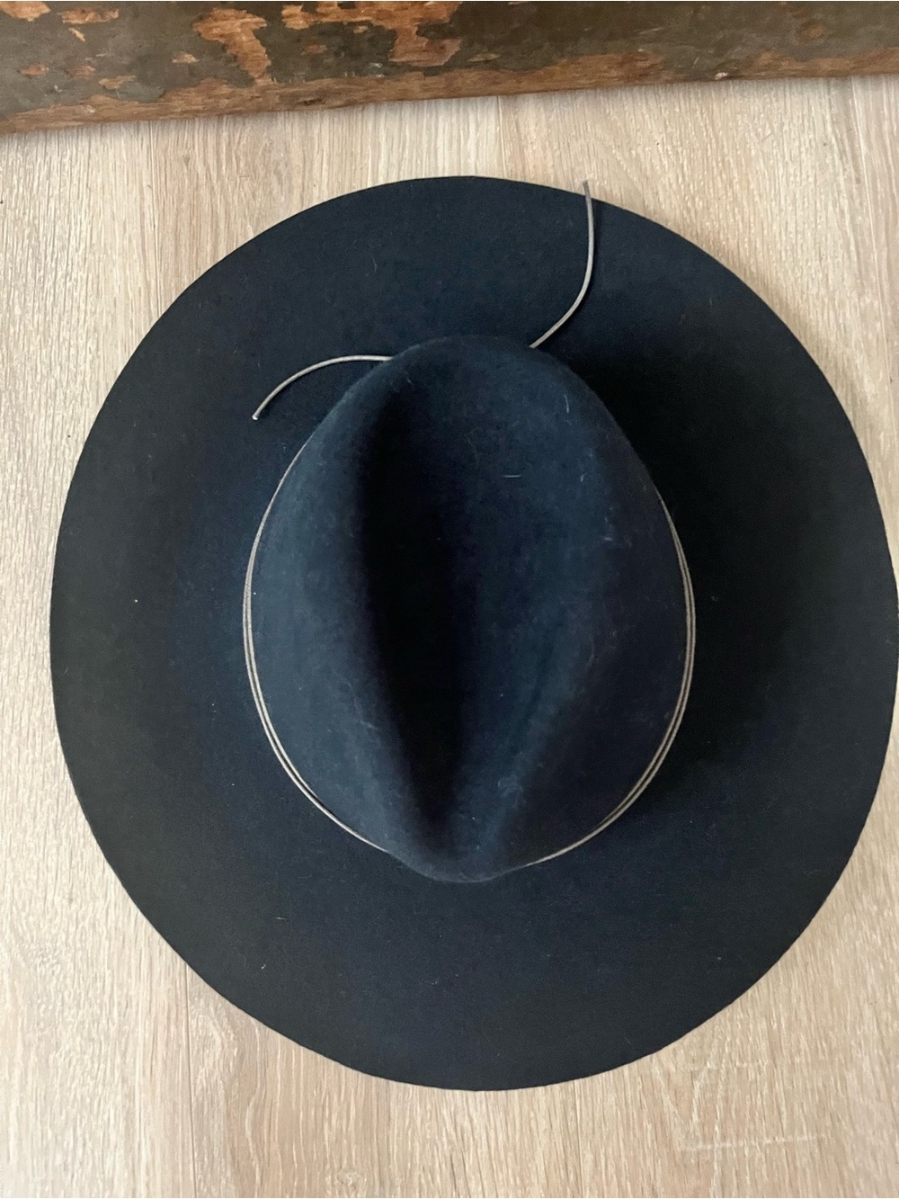Artesano Women’s Wide Brim Wool Fedora with Decorative Cord Navy Large - Picture 4 of 7